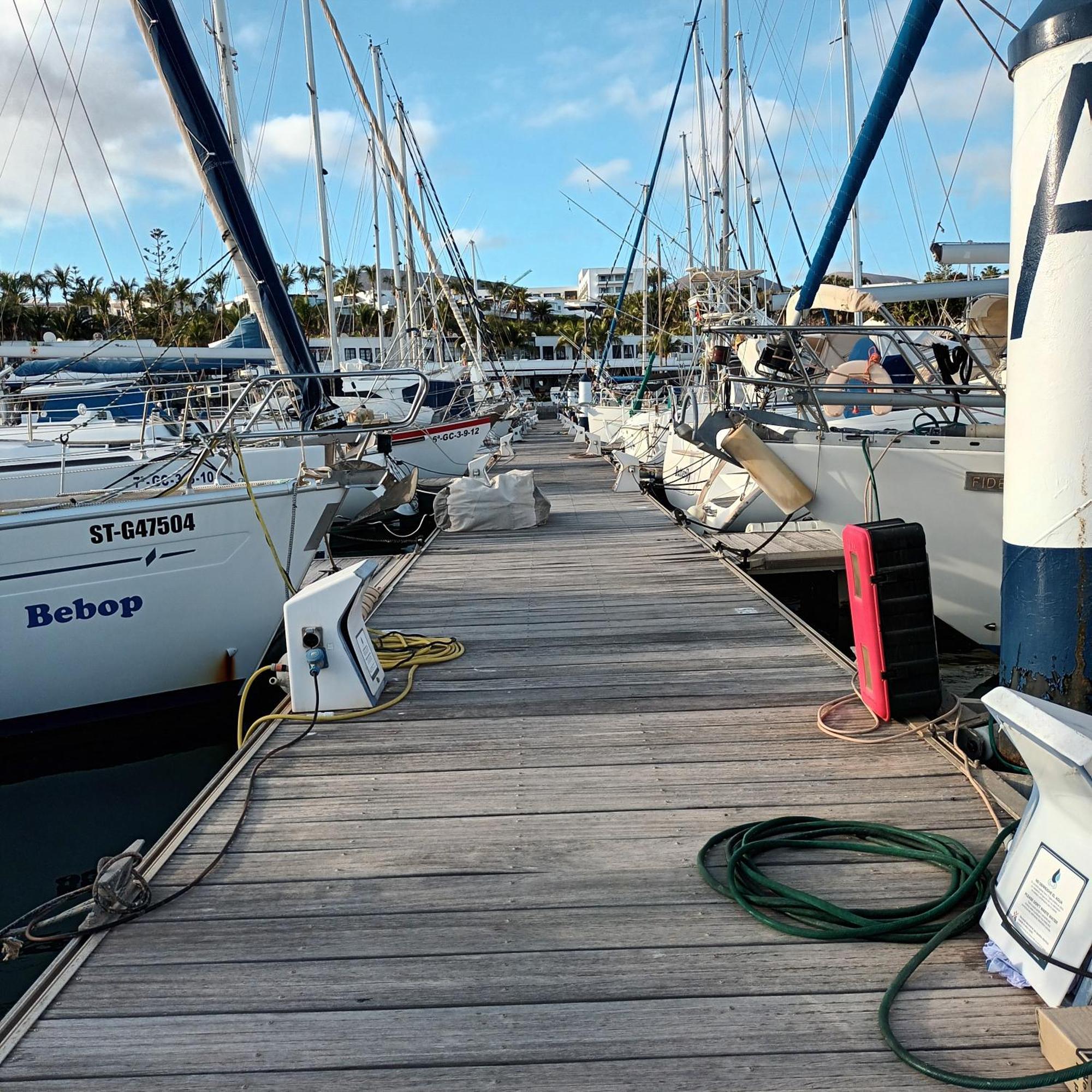 Spirit Of Shackleton Yacht Hotel Puerto Calero Kültér fotó